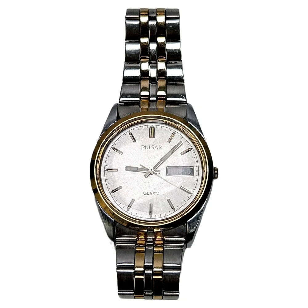 Pulsar Y148-8060 Two-Tone Quartz Watch Mens Gold Silver Casual Minimalist 35mm
